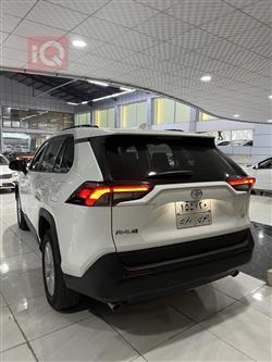 تويوتا راف 4